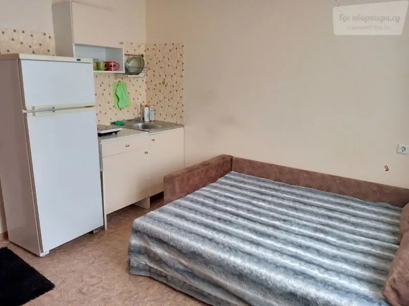 Бурнаковская улица, 77