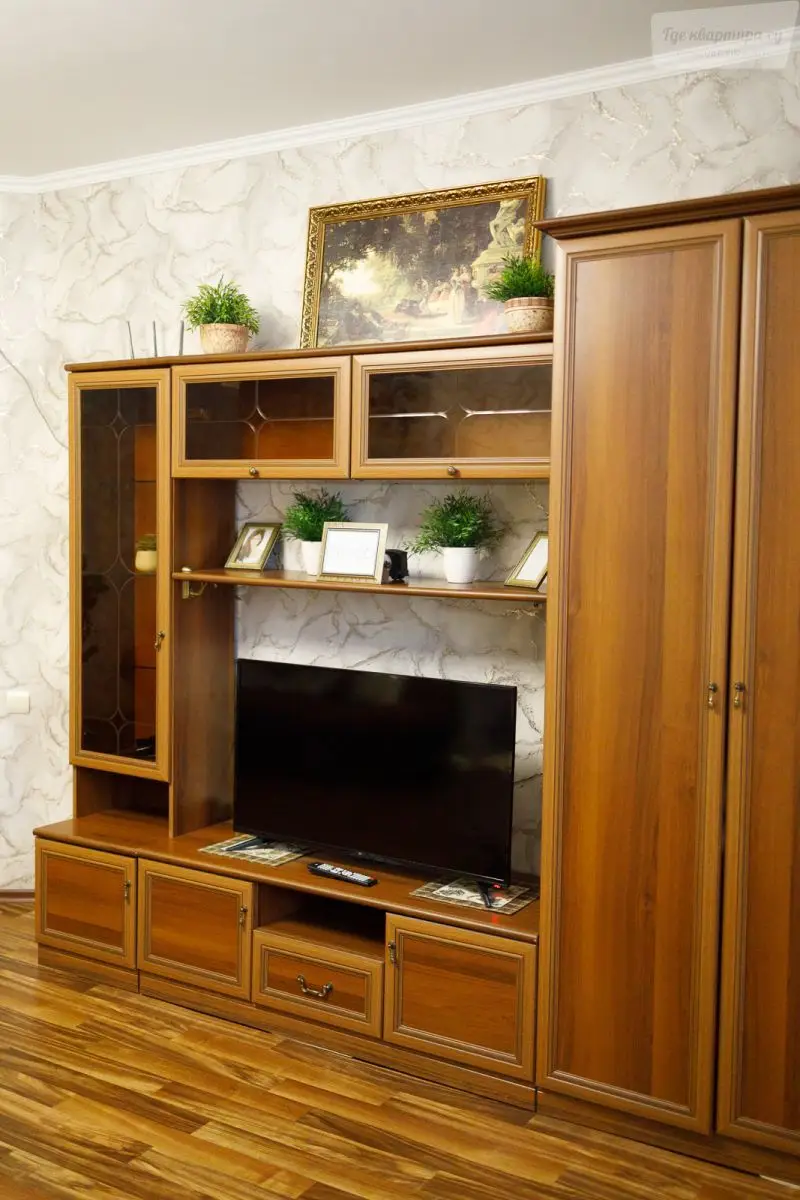 Революционная улица, 7