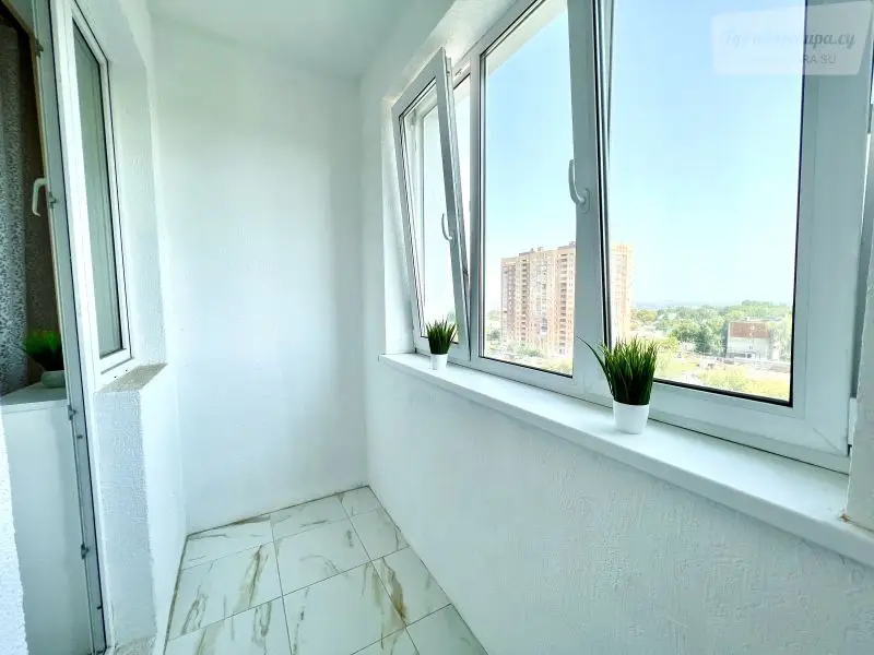 проспект Карла Маркса, 242