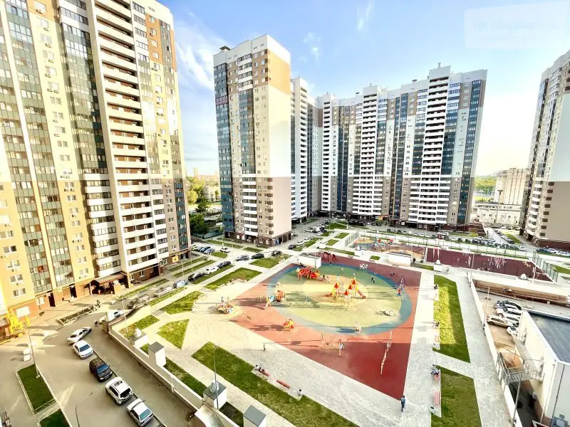 проспект Карла Маркса, 200