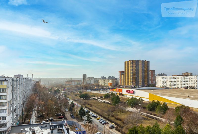 бульвар Комарова, 9