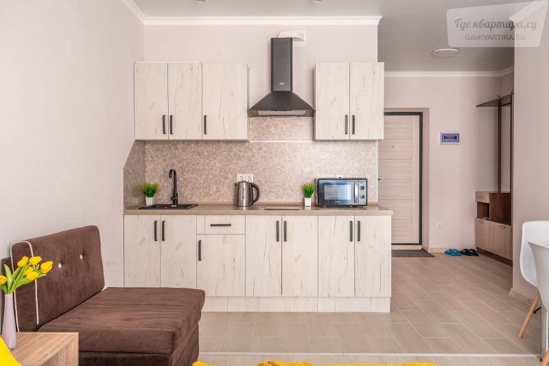 бульвар Комарова, 1Ес6