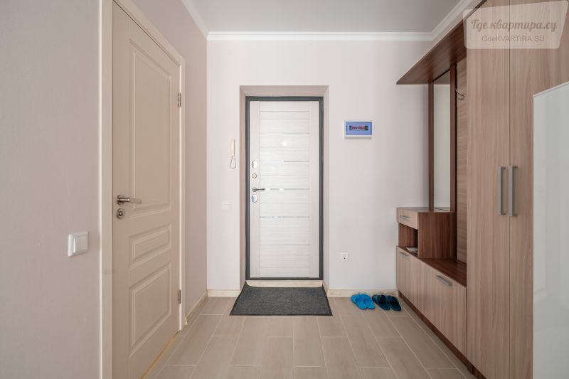 бульвар Комарова, 1Ес6