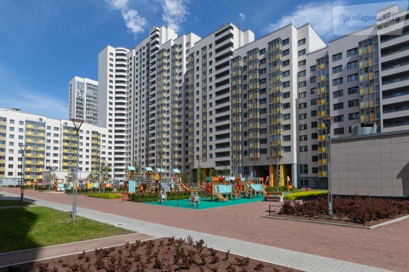 Среднерогатская улица, 13к1