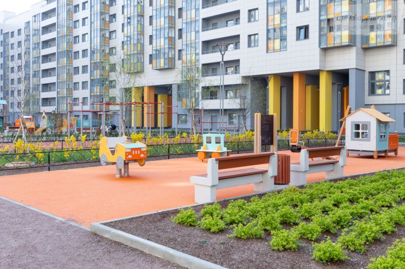 Среднерогатская улица, 13к1
