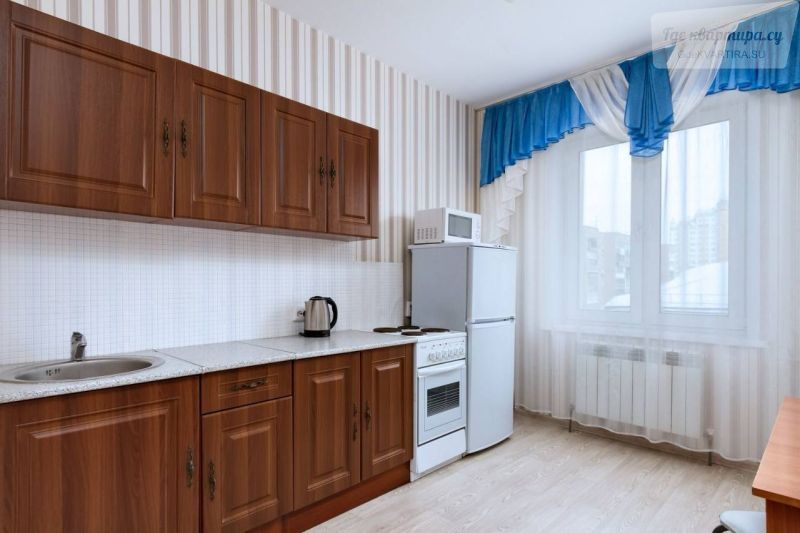 Сибирская улица, 42