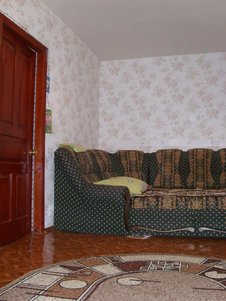 Снежная улица, 80